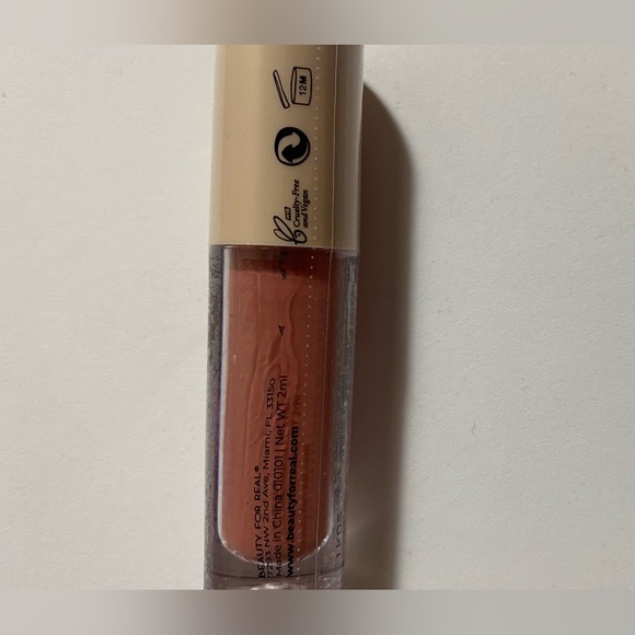 Makeup Bundle Perfect for Gifting. Work Wife, Secret Santa, Stocking Stuffers - Picture 12 of 16